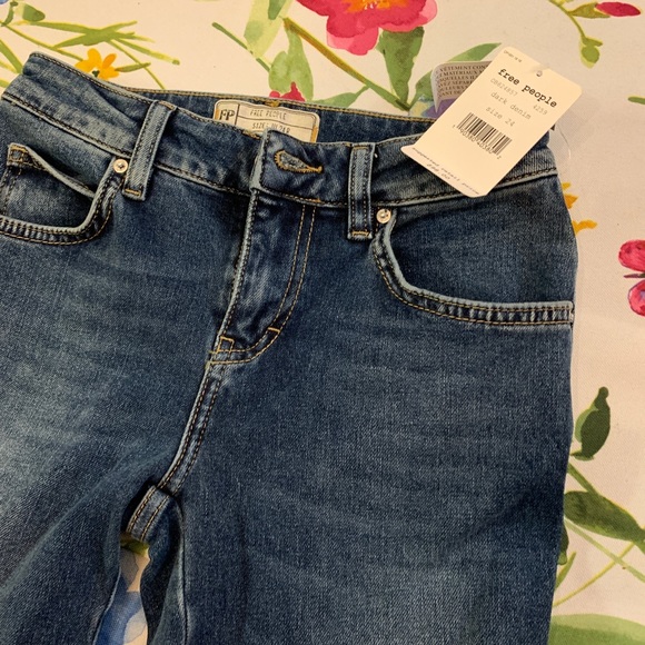 Free people jeans. Size 24R. NWT - Picture 3 of 6
